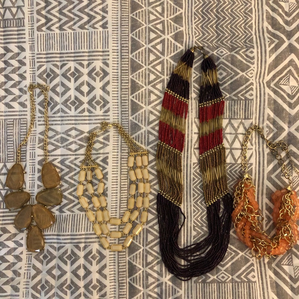 Necklace lot/bundle